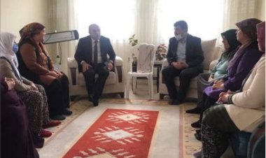 MUCUR BELEDİYE BAŞKANI ATILGAN YILMAZ ACILI AİLELERİ ZİYARET ETTİ