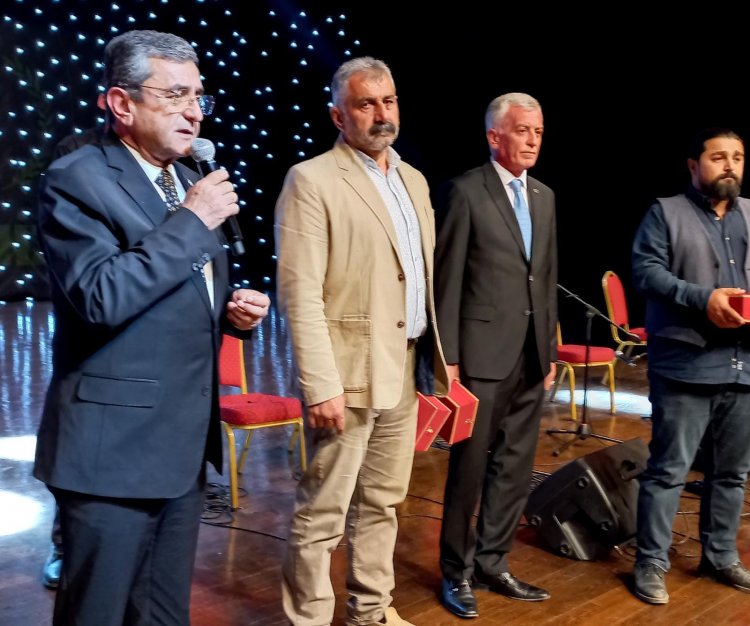 ÖDÜL TÖRENİNE KATILIM YOĞUNDU